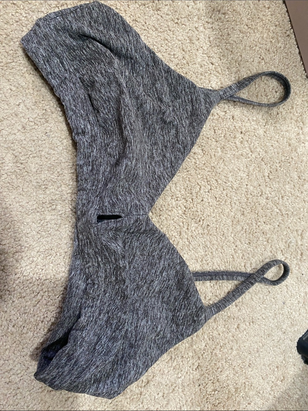 Alo Yoga Gray Heather Sports Bra keyhole
